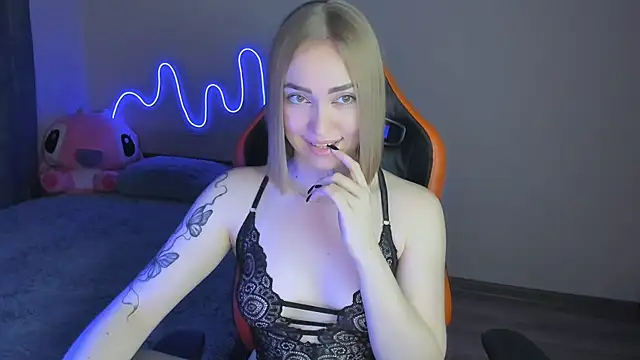 LaraKrein lk online show from November 13, 2025, 2:38 pm