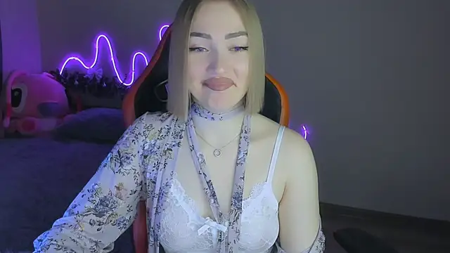 LaraKrein lk online show from December 14, 2025, 4:12 pm