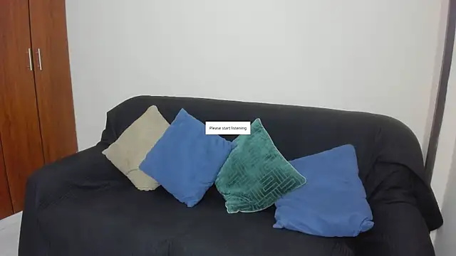 kiraGeiner online show from May 14, 2026, 1:23 am