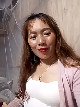 Bianly online show from November 8, 2025, 1:44 pm