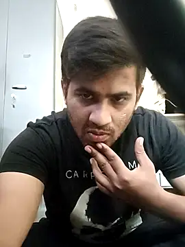 nareshrddd5 online show from November 15, 2025, 11:51 am