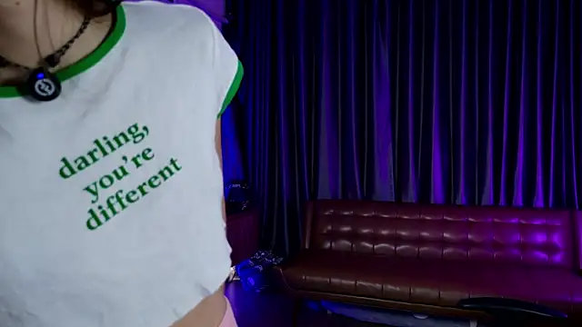 laxyflaxyy online show from October 21, 2025, 2:45 am