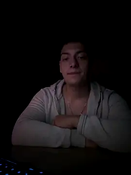 Hotdatev9 online show from October 18, 2025, 8:31 pm