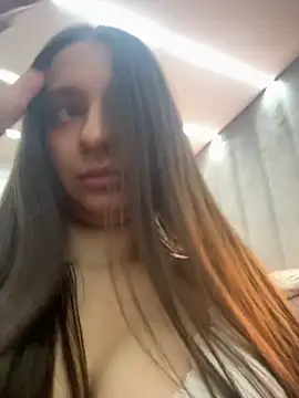 Anyssia online show from November 13, 2025, 5:34 pm