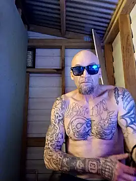 ShawnandDani7074 online show from February 17, 2026, 3:14 am