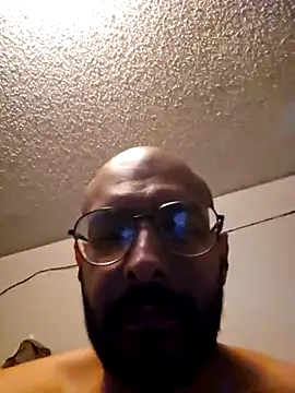 Snapshot of Lvxnyx88 chatting on October 10, 2025, 7:35 pm Lvxnyx88 online show from October 10, 2025, 7:35 pm