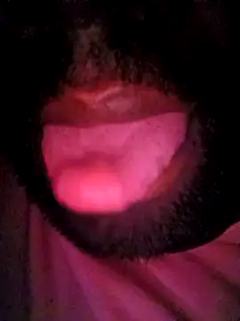 fall for me love online show from November 19, 2025, 5:57 pm