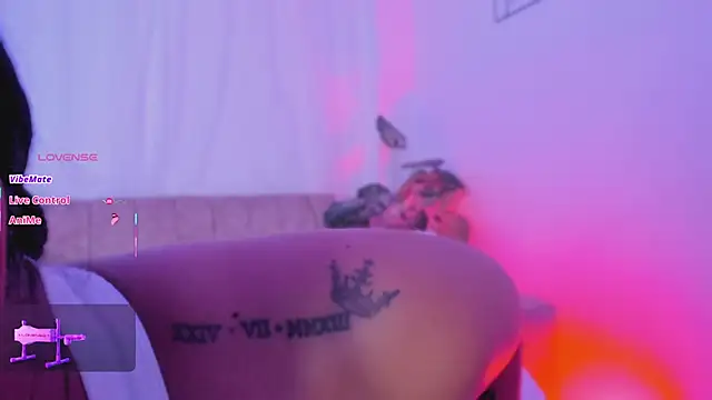 Lily-Soto online show from April 2, 2026, 10:02 am