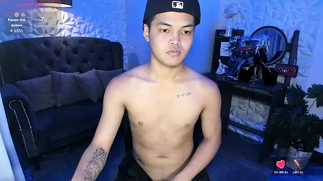 asianhugescott online show from February 20, 2026, 6:48 am