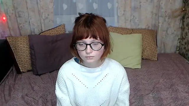 Snapshot of sweet_mika18 chatting on February 25, 2026, 3:21 pm sweet mika18 online show from February 25, 2026, 3:21 pm