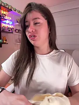 Sharon 07 online show from September 17, 2025, 11:39 pm