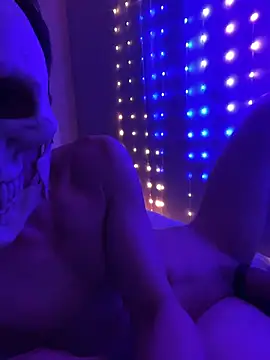 Snapshot of SalemStratton chatting on October 21, 2025, 7:09 am SalemStratton online show from October 21, 2025, 7:09 am