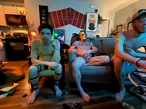 Snapshot of SalemStratton chatting on December 15, 2025, 9:57 am SalemStratton online show from December 15, 2025, 9:57 am