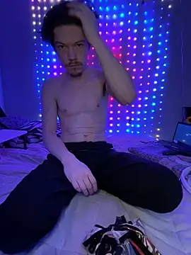 Snapshot of SalemStratton chatting on February 6, 2026, 2:16 am SalemStratton online show from February 6, 2026, 2:16 am