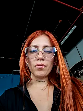 Snapshot of Alis_xxx chatting on October 21, 2025, 7:47 pm Alis xxx online show from October 21, 2025, 7:47 pm