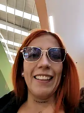 Snapshot of Alis_xxx chatting on February 11, 2026, 6:35 pm Alis xxx online show from February 11, 2026, 6:35 pm