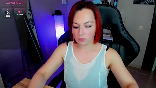 Serena Woods online show from September 11, 2025, 8:36 am