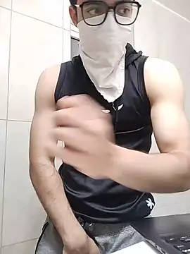 mrmasseur06 online show from June 24, 2026, 7:13 pm