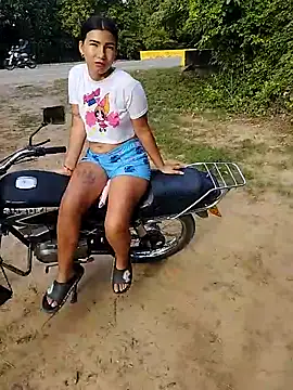 Snapshot of jeltsin3-25 chatting on November 20, 2025, 8:52 pm jeltsin3-25 online show from November 20, 2025, 8:52 pm