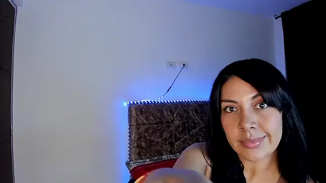 Vik gomez online show from December 18, 2025, 3:01 am