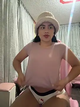 Snapshot of laure_torres chatting on September 9, 2025, 6:57 am laure torres online show from September 9, 2025, 6:57 am