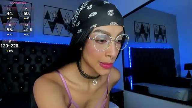 Snapshot of Ebonysweet__ chatting on November 11, 2025, 7:58 pm Ebonysweet online show from November 11, 2025, 7:58 pm