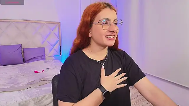 Snapshot of Naomy_tay1 chatting on October 20, 2025, 3:07 am Naomy tay1 online show from October 20, 2025, 3:07 am