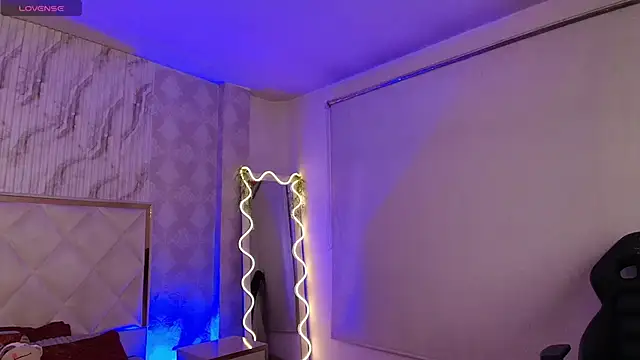 Snapshot of Naomy_tay1 chatting on January 10, 2026, 2:24 am Naomy tay1 online show from January 10, 2026, 2:24 am