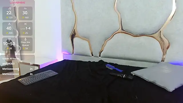 Violet tay1 online show from October 20, 2025, 3:34 pm