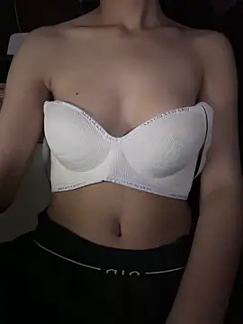 Snapshot of modelnishu chatting on May 2, 2026, 3:06 pm modelnishu online show from May 2, 2026, 3:06 pm