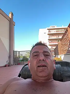 BULLBSX online show from April 18, 2026, 3:49 pm