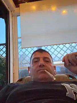 BULLBSX online show from April 19, 2026, 6:10 pm