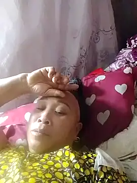 Snapshot of Mamapm20 chatting on October 1, 2025, 4:29 am Mamapm20 online show from October 1, 2025, 4:29 am