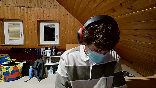 Imagerysin23 online show from December 22, 2025, 5:32 pm