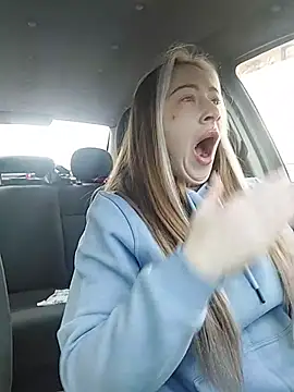 Reina Cummings online show from March 5, 2026, 6:31 am