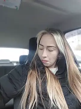 Reina Cummings online show from March 27, 2026, 5:57 am