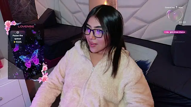 Snapshot of aysel_27 chatting on September 25, 2025, 11:41 pm aysel 27 online show from September 25, 2025, 11:41 pm