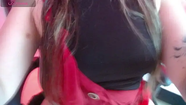 Snapshot of luna_killari chatting on November 2, 2025, 1:13 pm luna killari online show from November 2, 2025, 1:13 pm