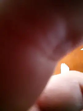 starvingo2002 online show from September 17, 2025, 5:09 am