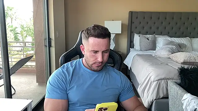 Snapshot of brettmycles28 chatting on September 27, 2025, 11:21 pm brettmycles28 online show from September 27, 2025, 11:21 pm