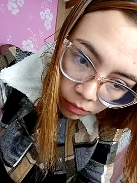 AlissonPeach01 online show from November 5, 2025, 12:27 pm