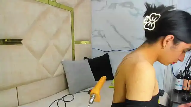 Snapshot of Allisonts69 chatting on October 25, 2025, 3:47 am Allisonts69 online show from October 25, 2025, 3:47 am