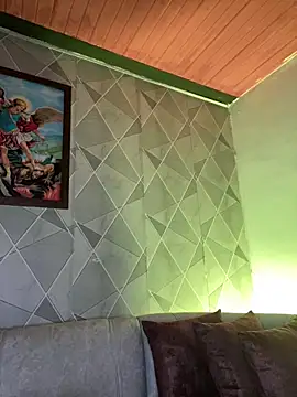 Alisse taylor2 online show from January 18, 2026, 12:20 pm