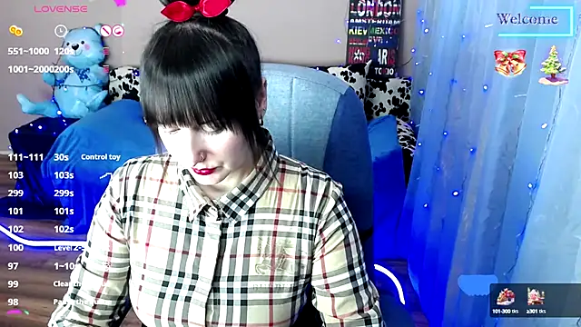 Snapshot of MilaRay chatting on December 23, 2024, 11:04 am MilaRay online show from December 23, 2024, 11:04 am