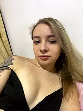 karla-thomsom10 online show from January 16, 2026, 6:34 pm