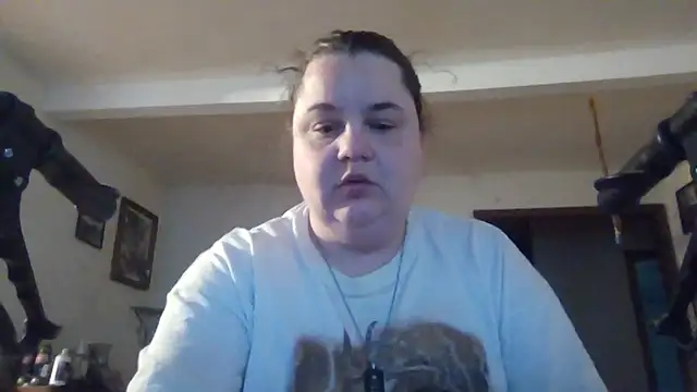 LittleBunny3 online show from August 5, 2026, 11:50 pm