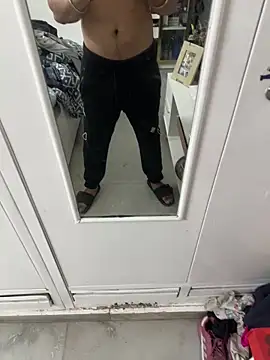 7 INCH MONSTER online show from February 16, 2026, 8:43 am