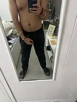 7 INCH MONSTER online show from February 23, 2026, 8:01 am