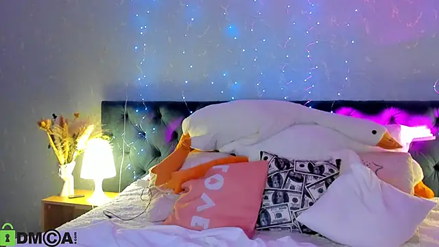  xna  online show from November 20, 2025, 1:06 am