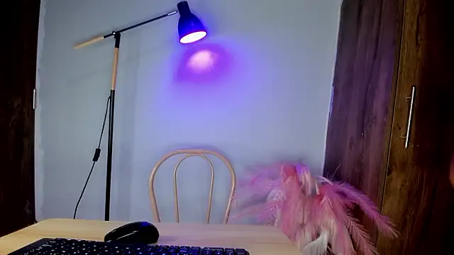 khate smith online show from February 14, 2026, 2:14 pm